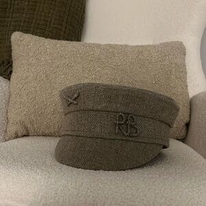 Logo-embellished Baker Boy Cap in Beige
Ruslan Baginskiy